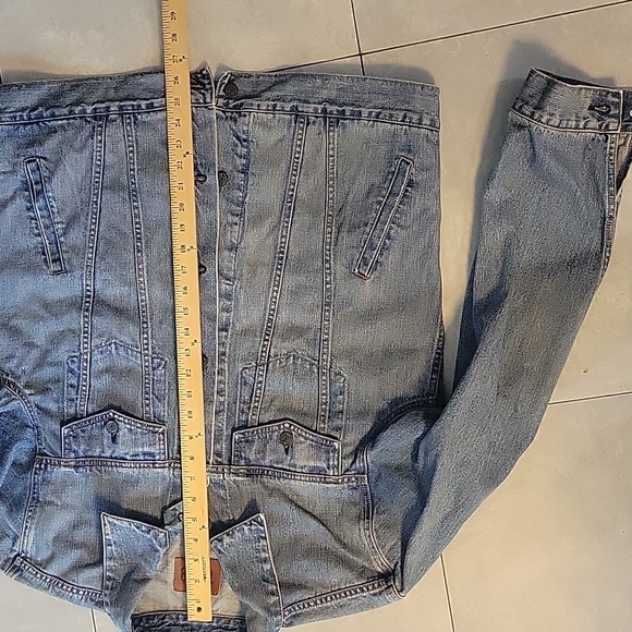 GAP Jean jacket - Picture 8 of 10